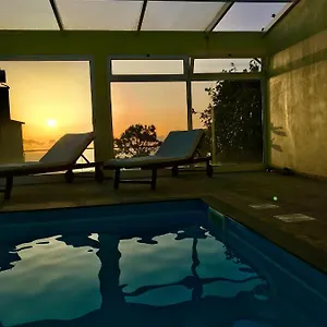 Casa Da Relva Com Piscina Aquecida Interna Apartmán